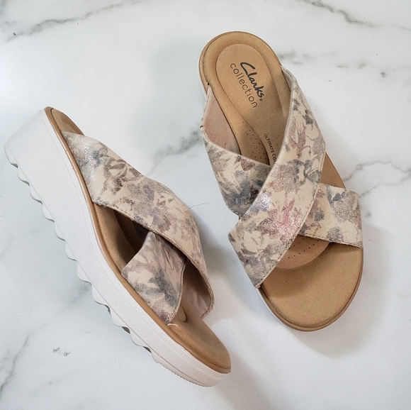 Clarks Shoes - Clarks Collection Wedge Slide Sandals Jillian Gem-Sand Size 6.5 Wide A394305